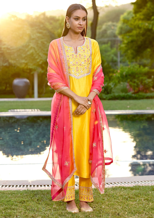 Mastaani Yellow Pink Nakshi Kurta Set