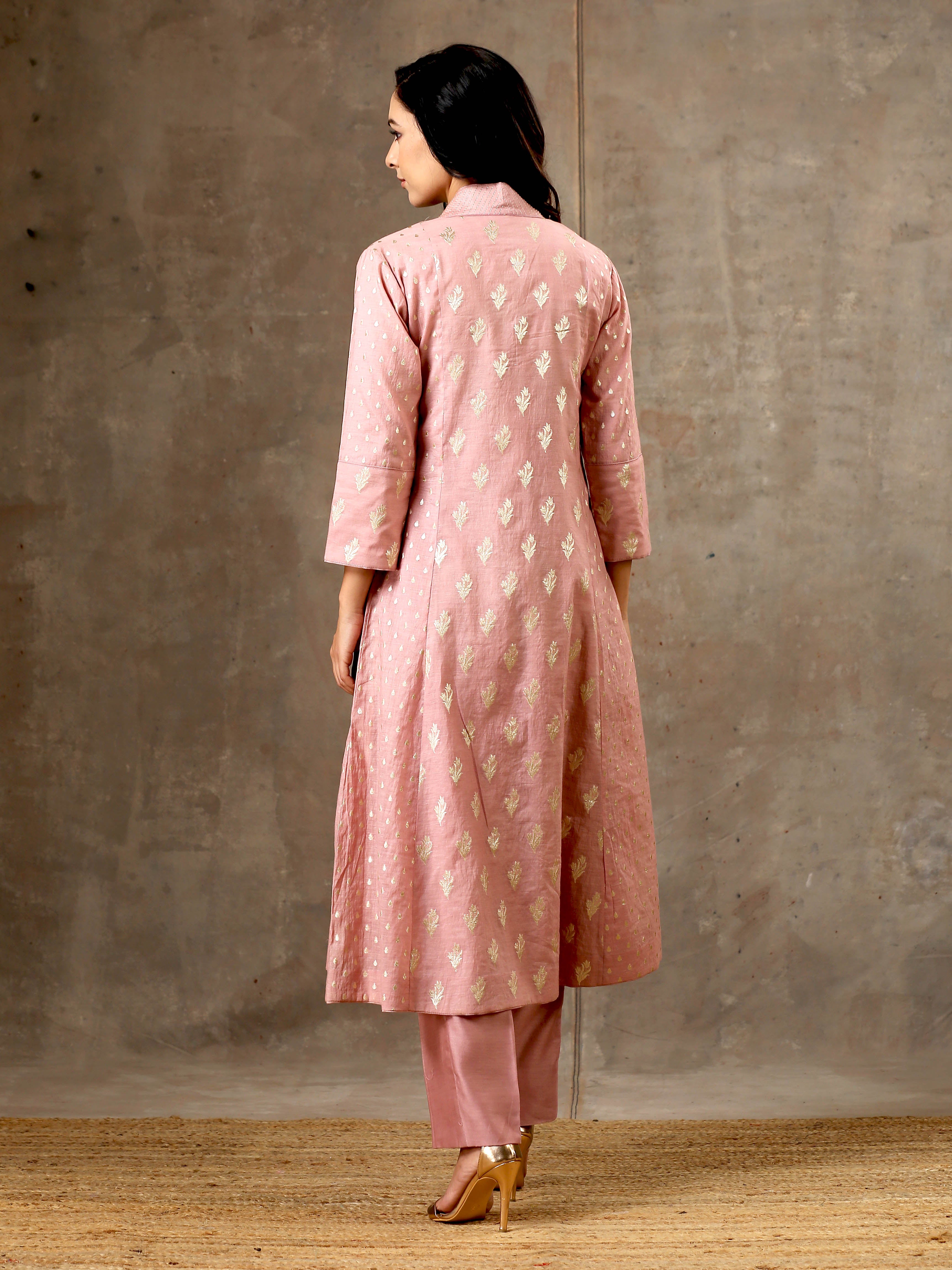 Onion Pink Silk Chanderi Kurta Set In 5 Kalis