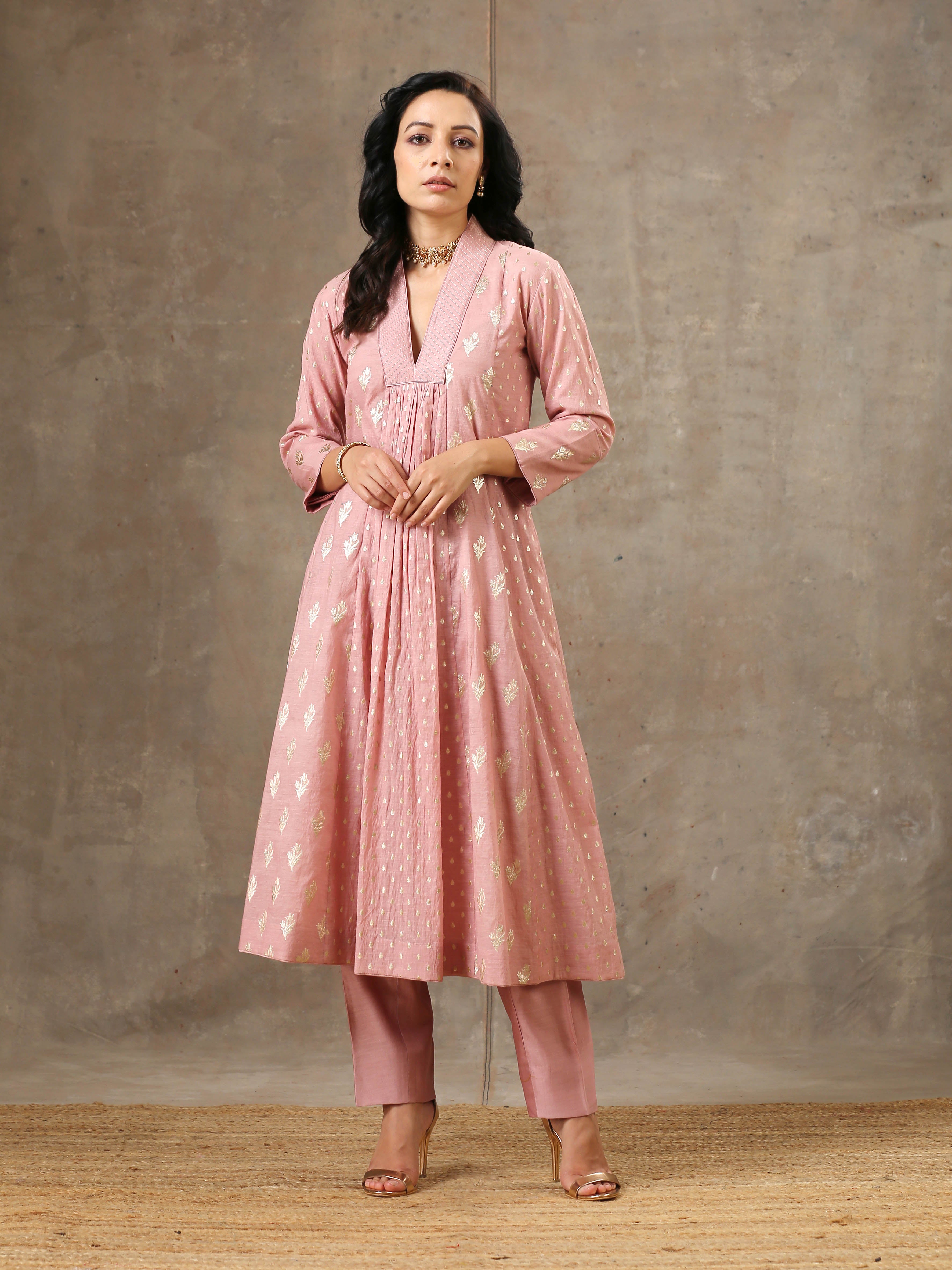 Onion Pink Silk Chanderi Kurta Set In 5 Kalis
