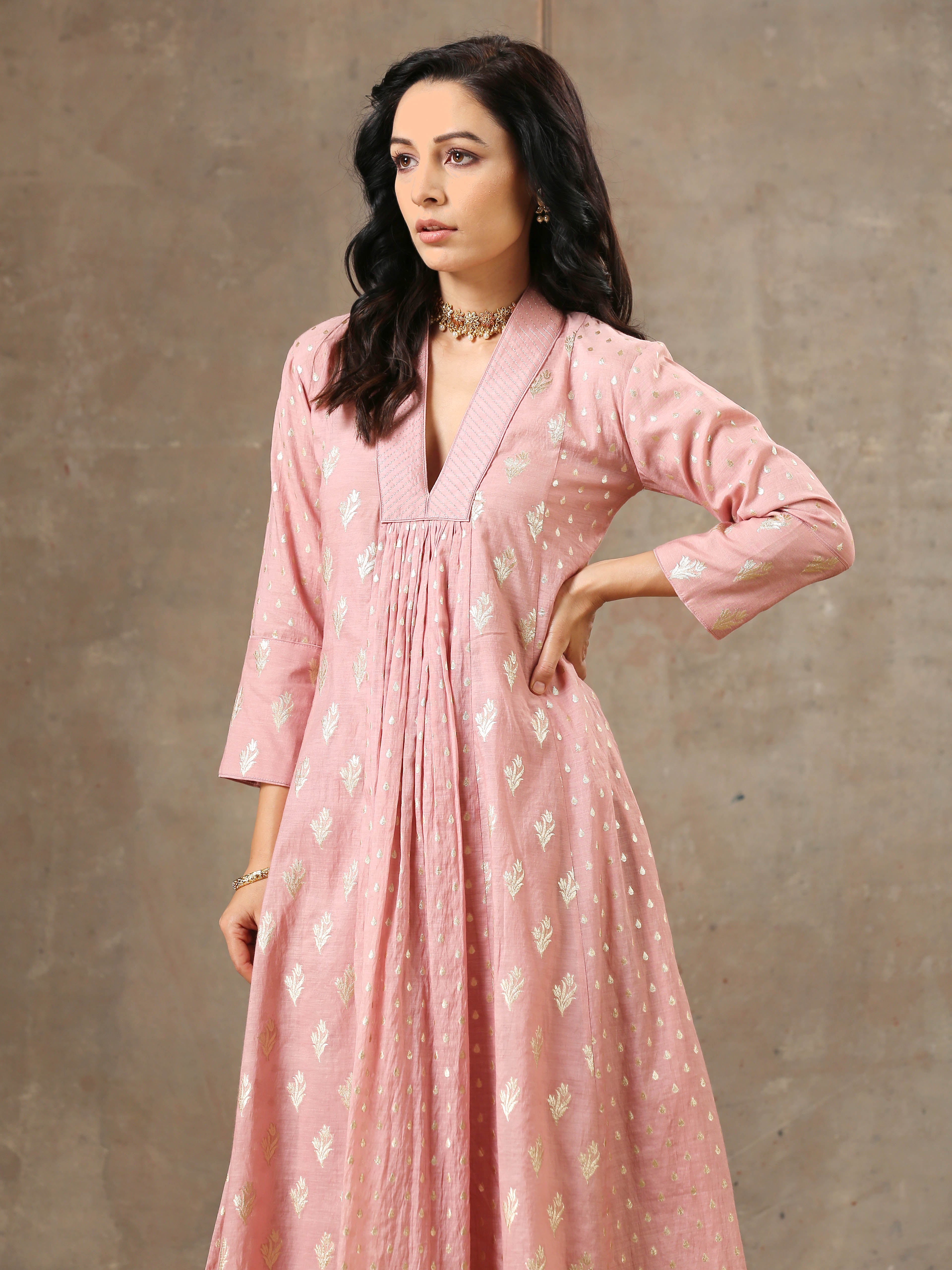 Onion Pink Silk Chanderi Kurta Set In 5 Kalis