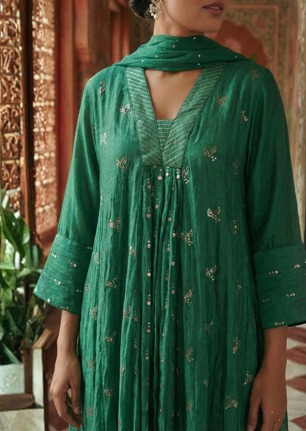 Emerald Green Chanderi Silk Suit Set with Organza Silk Dupatta & Mukaish Embroidery