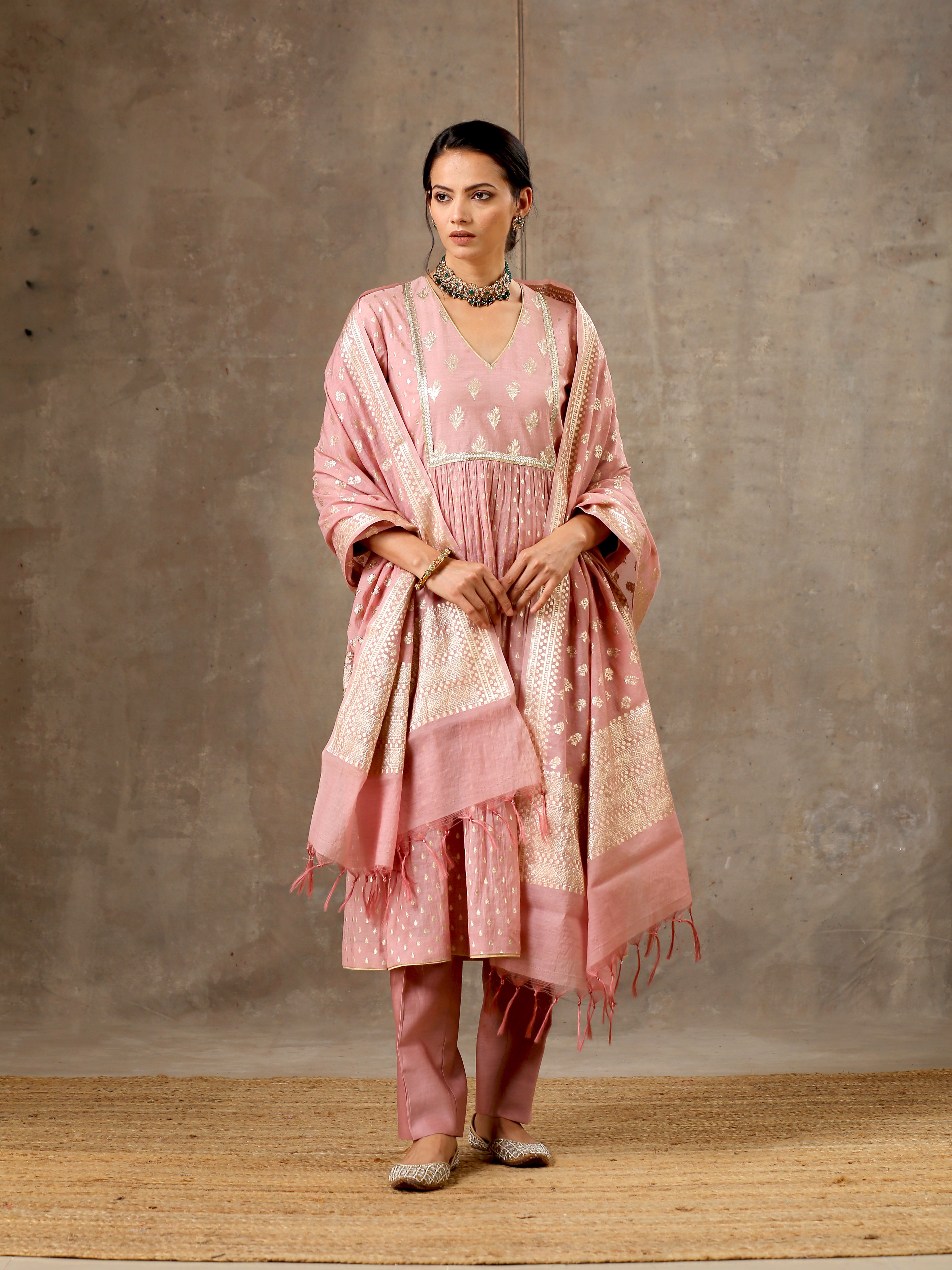 Chanderi Silk Yoke Kurta in Onion Pink Color